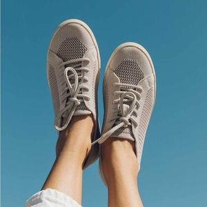 SOLUDOS Ashore Sneaker Gray